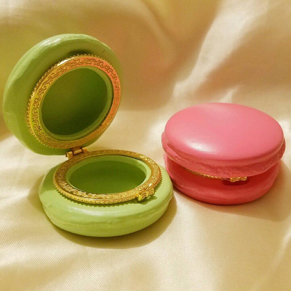 HENRI BENDEL FRENCH MACAROON TRINKET BOXES