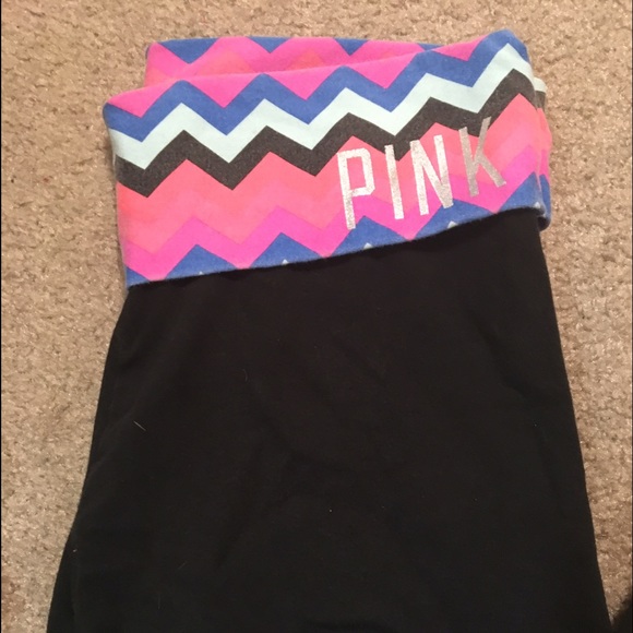 Victoria's Secret Yoga Shorts - Size Small - Picture 2 of 2