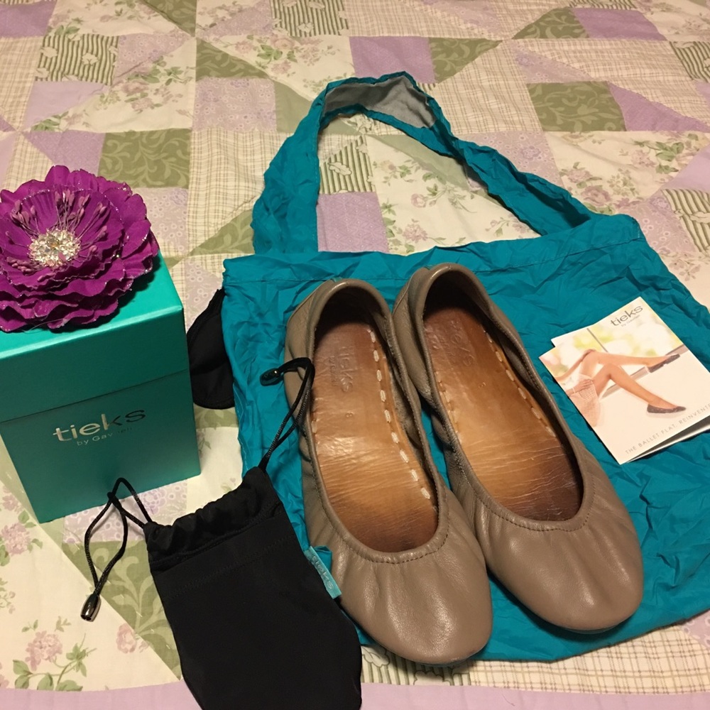 Tieks (Taupe size 8).