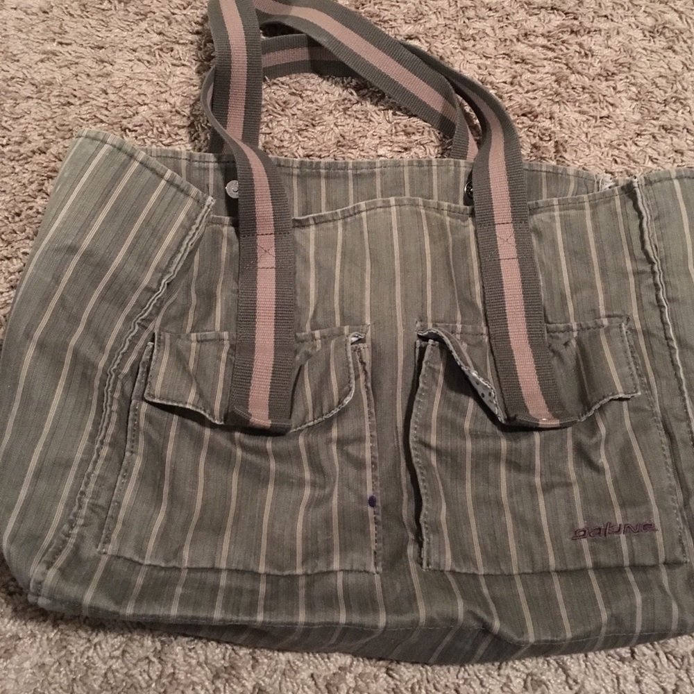 Dakine bag