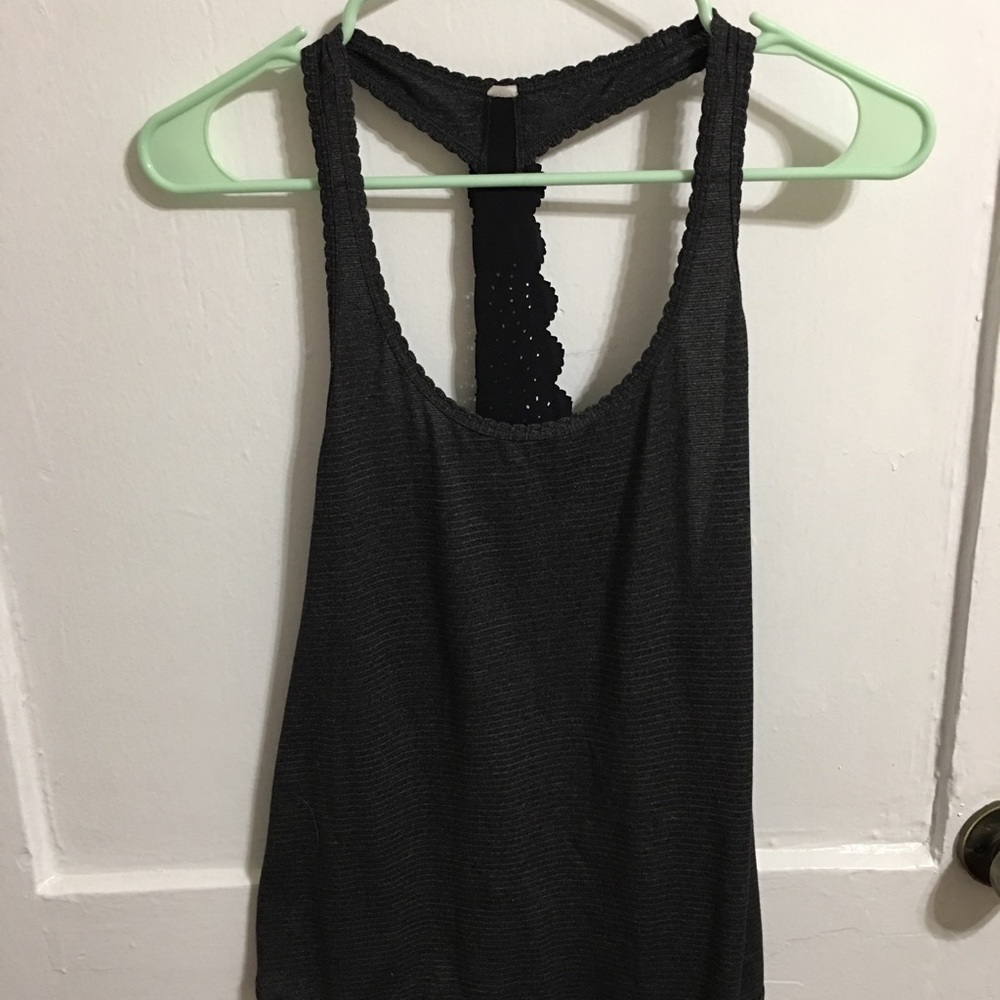 Lululemon tank top