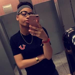 Meet your Posher, Riah