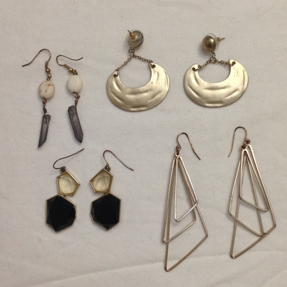 Lot of 6 earrings, 1 bracelet, 2 purse hangers
