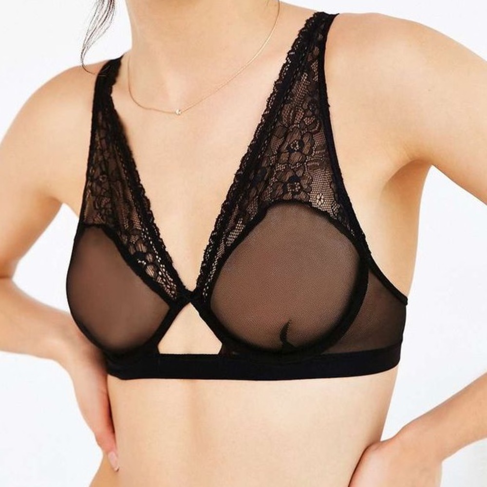 Black Dainty Lace and Mesh Bralette
