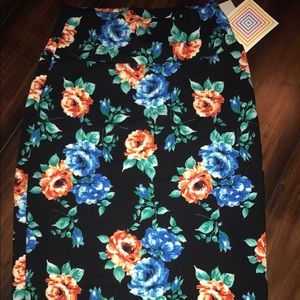 LuLaRoe Cassie skirt XS NWT