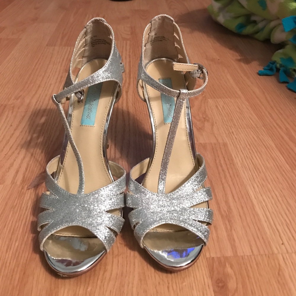 Silver Betsey Johnson Pumps