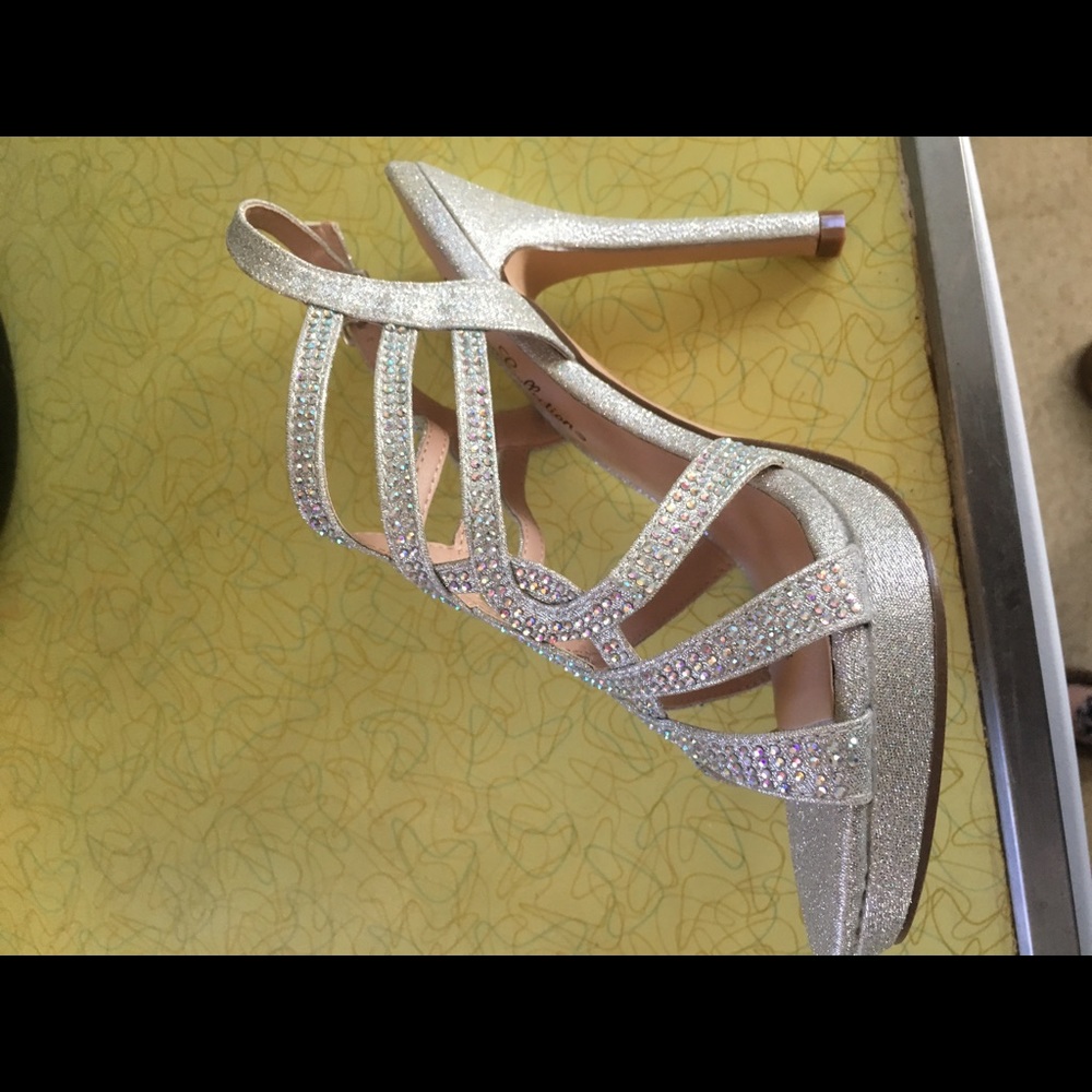 Dress shoes