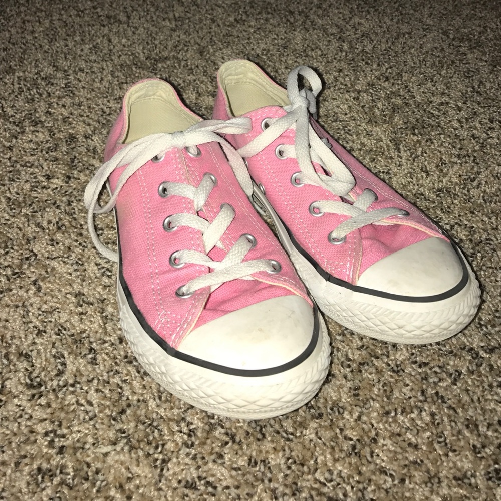 Converse pink kids shoes