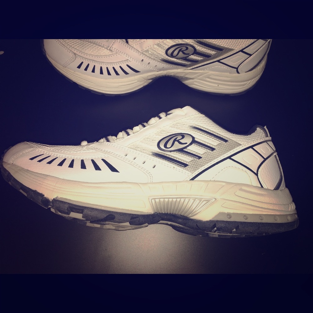 RAWLINGS 10/10.5 WHITE/NAV Style Name: Chance