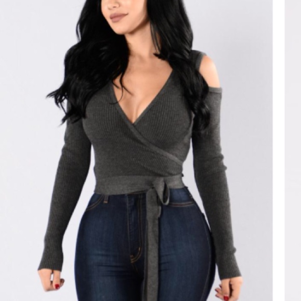 Charcoal gray top