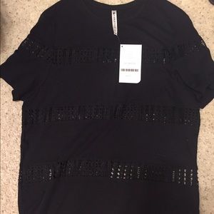 NWT Fabletics large black workout Zarina Tee