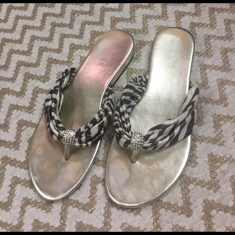 GUESS sandals