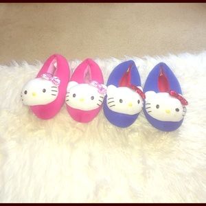 🌸TWO Hello Kitty Slippers🌸