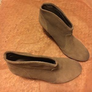 Carlos Santana Booties, taupe, size 7.5