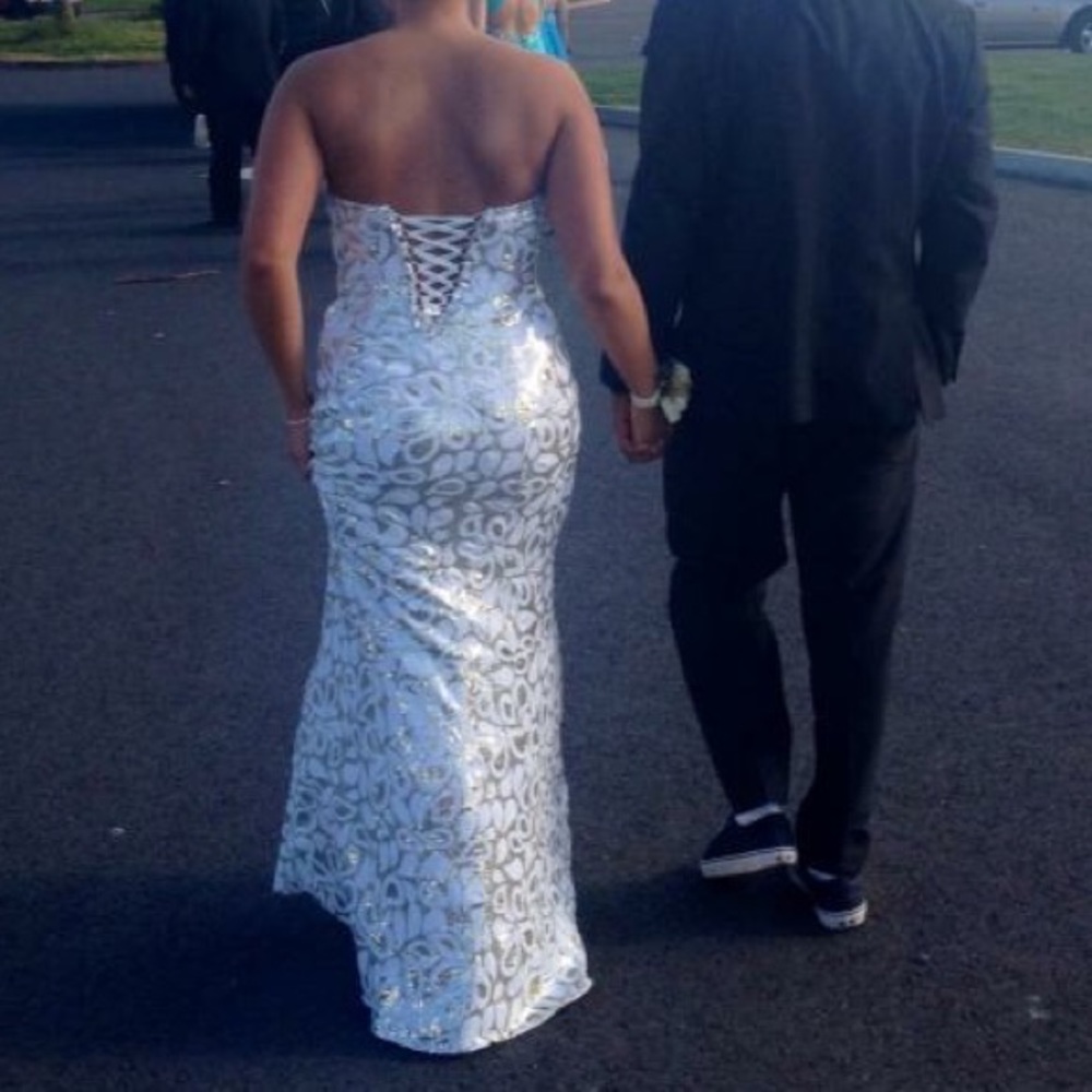 Prom Dress - Picture 3 of 5