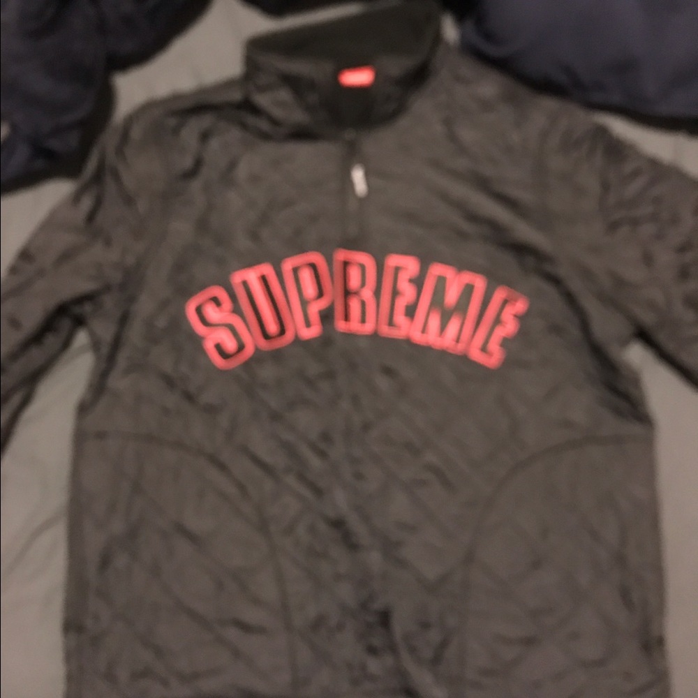 Supreme quilted half zip