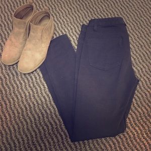 Black Calvin Klein Jeggings! Amazing condition!