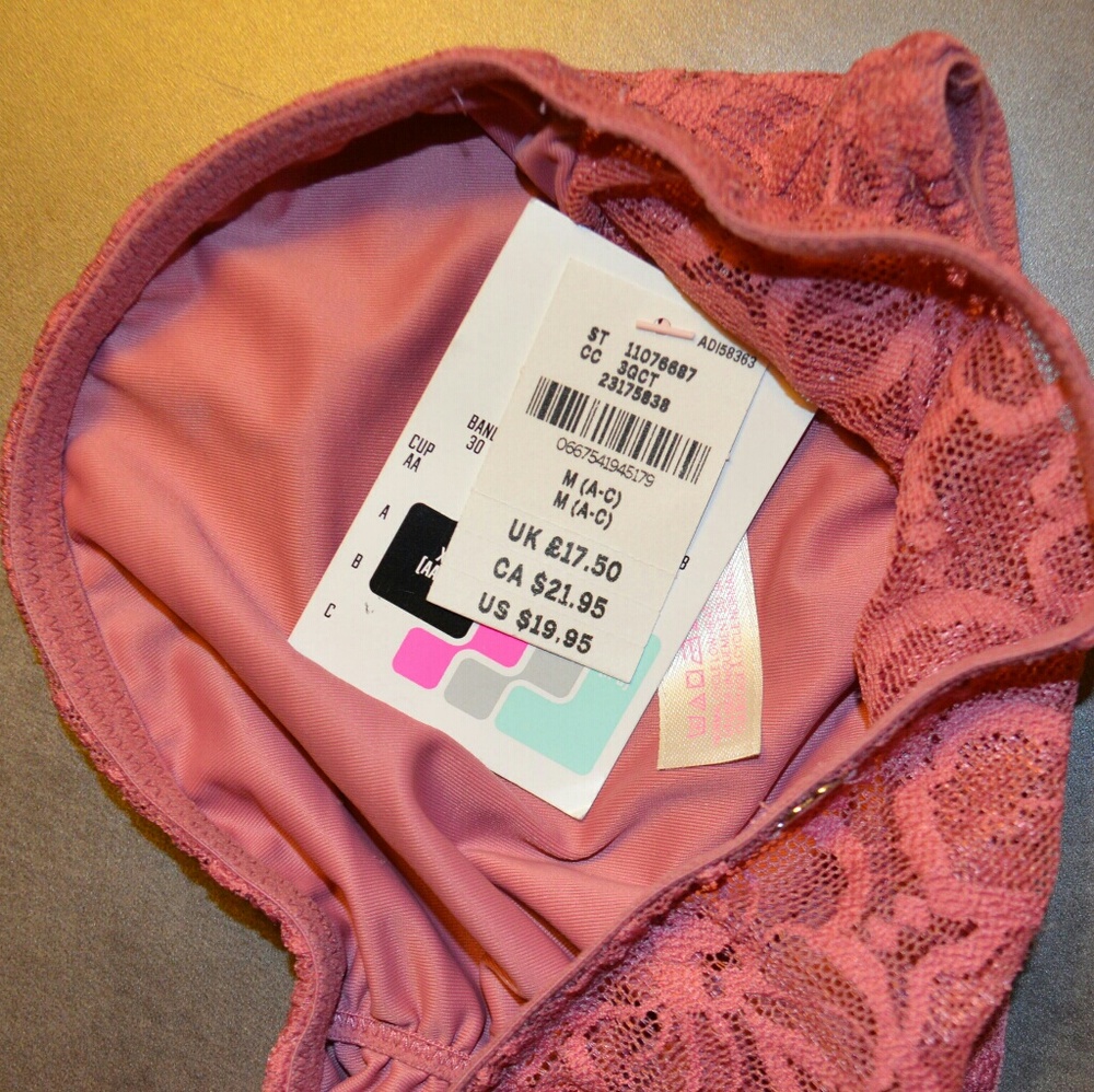 NWT Pink Victoria's Secret Lace Bandeau Bralette - Picture 4 of 4