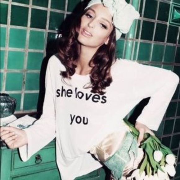 Wildfox Tops - 🆕 Wildfox 'She Loves You' Rainy Beach House T