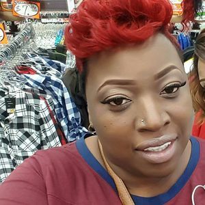 Meet your Posher, April