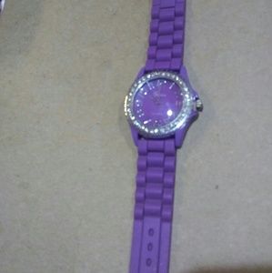 Jelly band watch with rhinestones