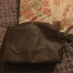 Salling my Celine clutch authentic