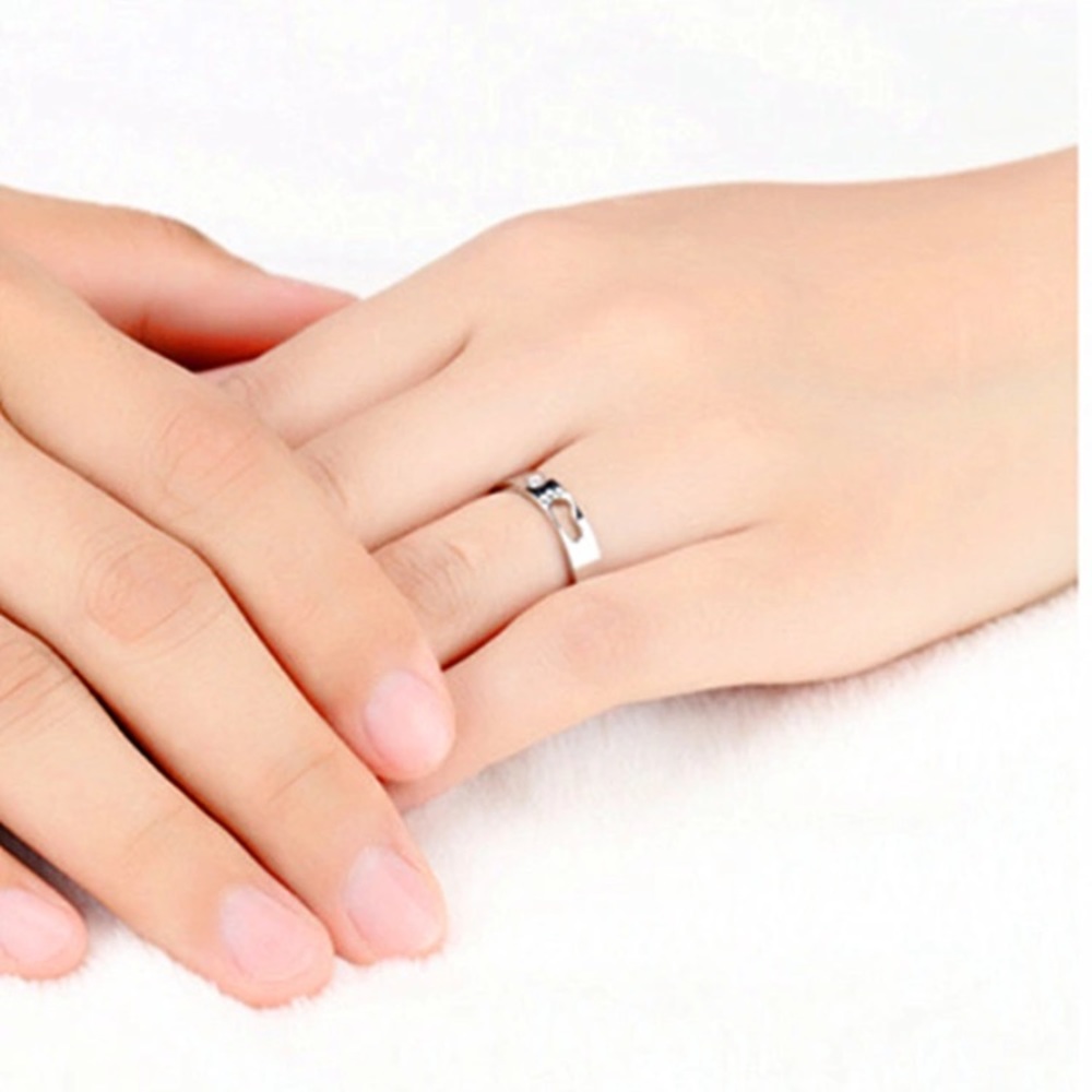 Footprint Ring - Picture 2 of 3