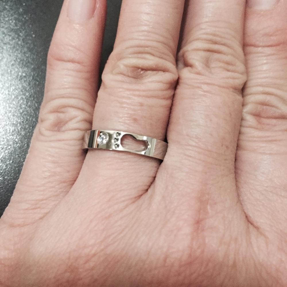Footprint Ring - Picture 3 of 3