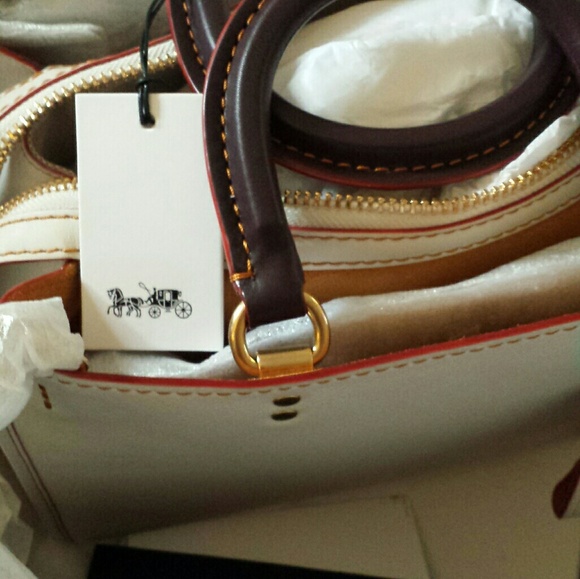 Brand new rouge coach purse - Picture 2 of 4