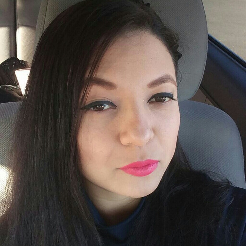 Meet your Posher, Stacy