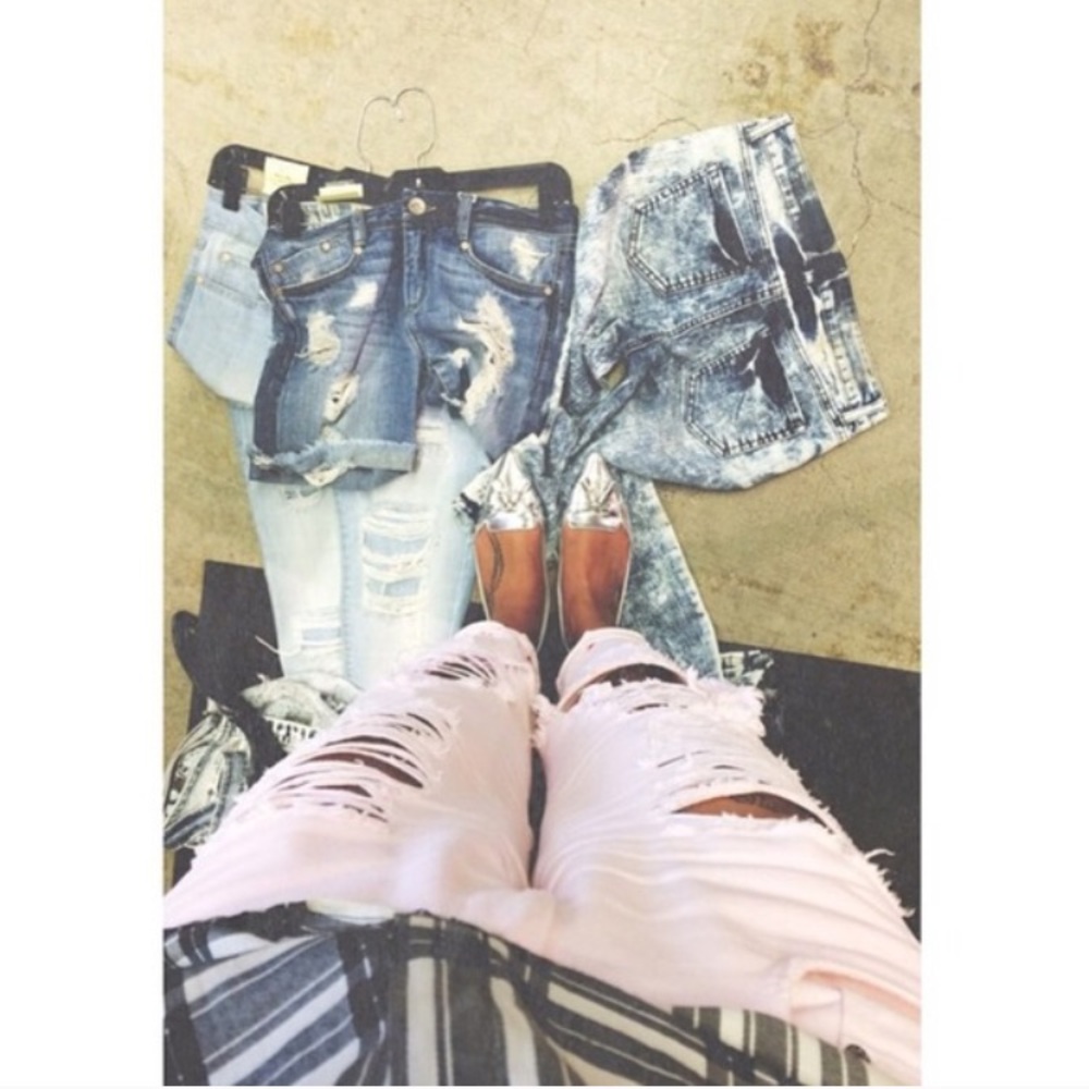 LF baby pink Carmar distressed pants