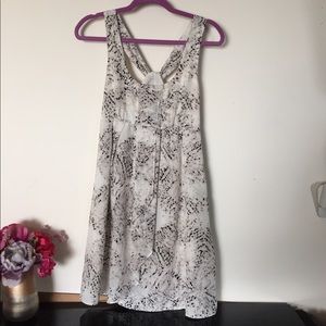 6 Jessica Simpson dress