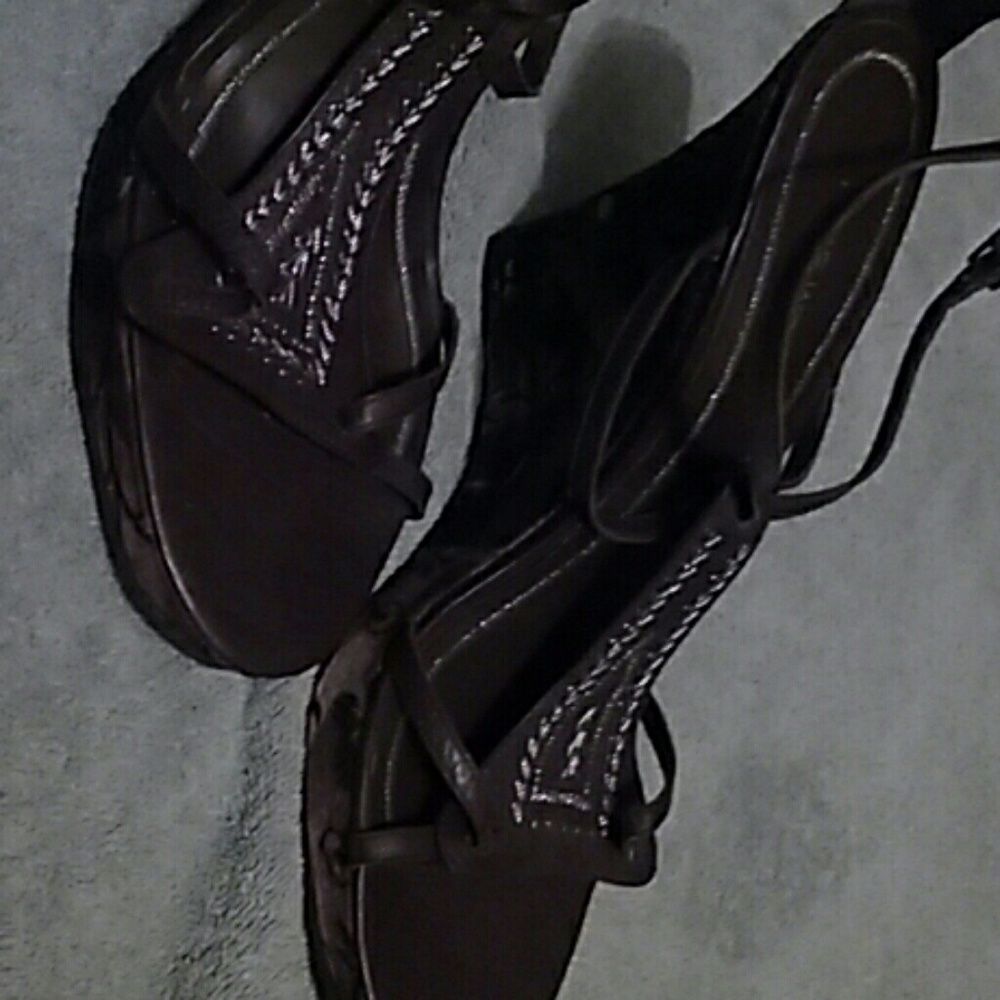 Ladies shoes