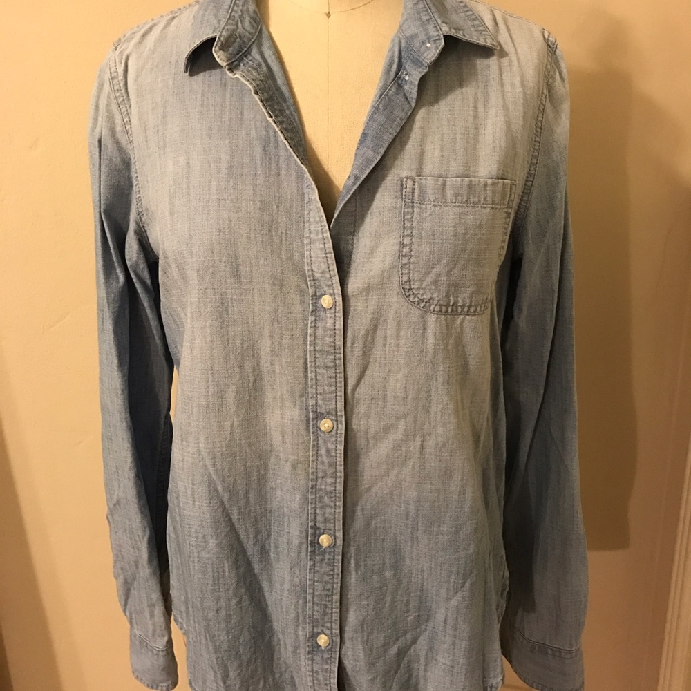 American Eagle Chambray Shirt
