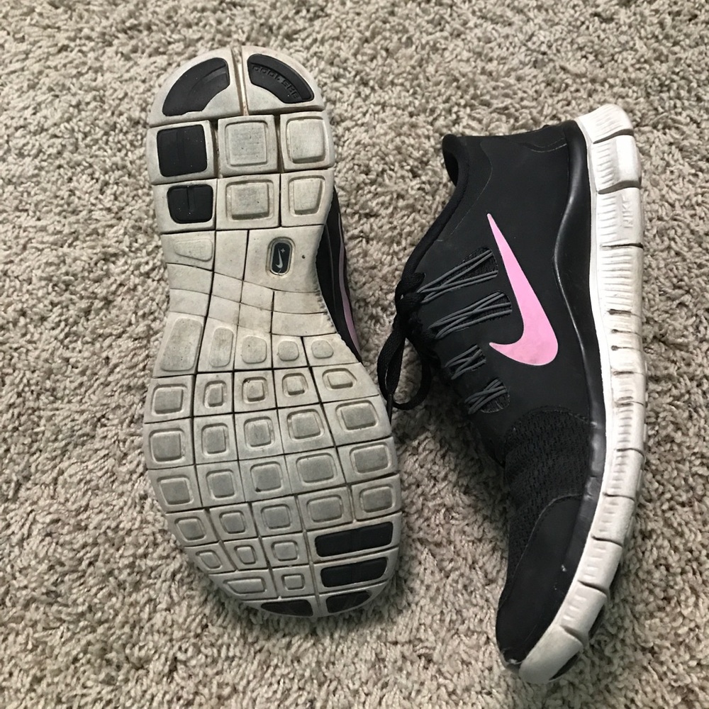 Nike free runs