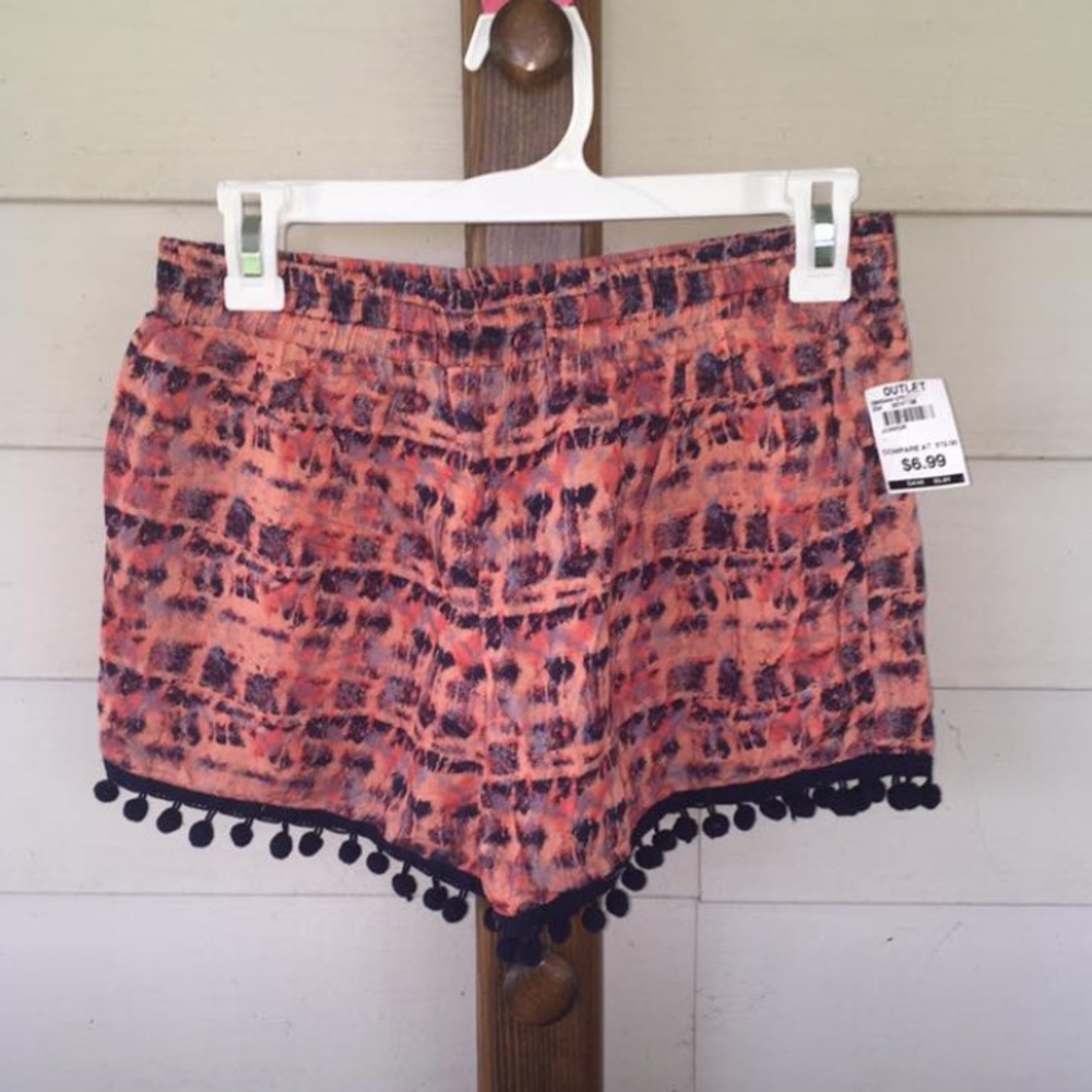 Pompom shorts