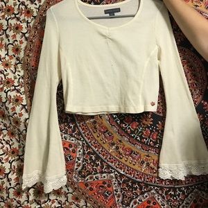 Kendall and Kylie crop