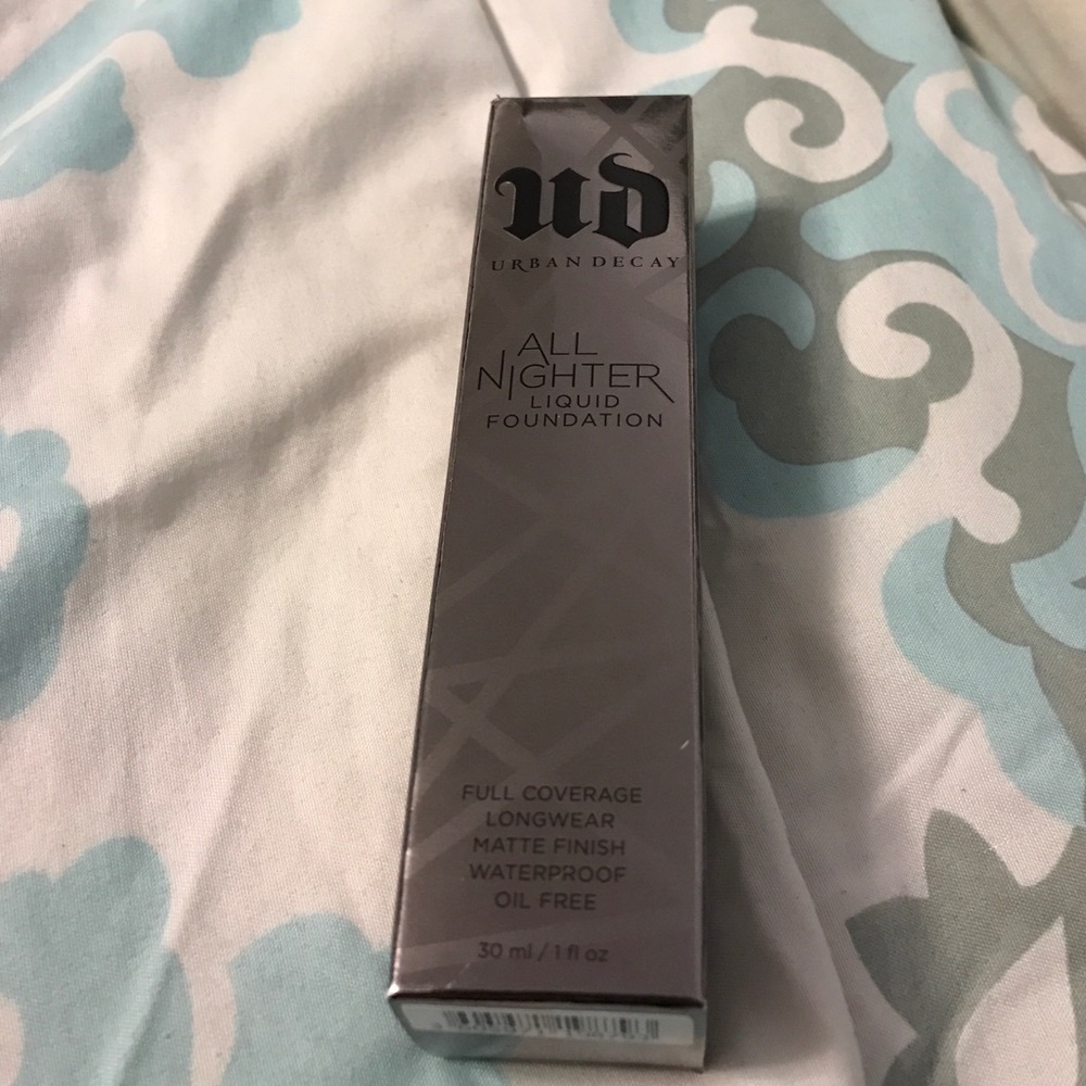 Urban Decay All Nighter Liquid Foundation