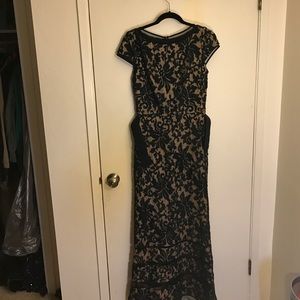 TADASHI SHOJI SZ 6