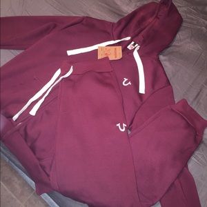 🆕 True Religion Men's Jogging Suit