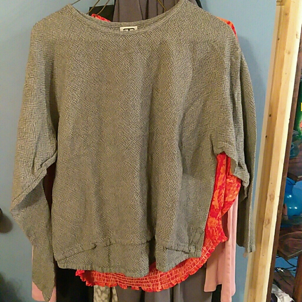 This is a high-low Shirt ,cauael wear