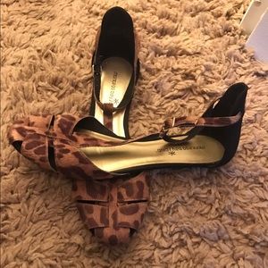 Faux cheetah print closed toe sandal