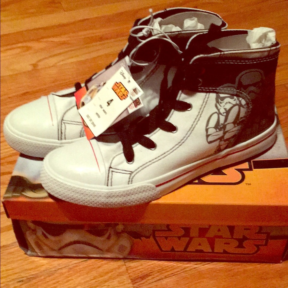 Star Wars High Top shoes for boys size 4