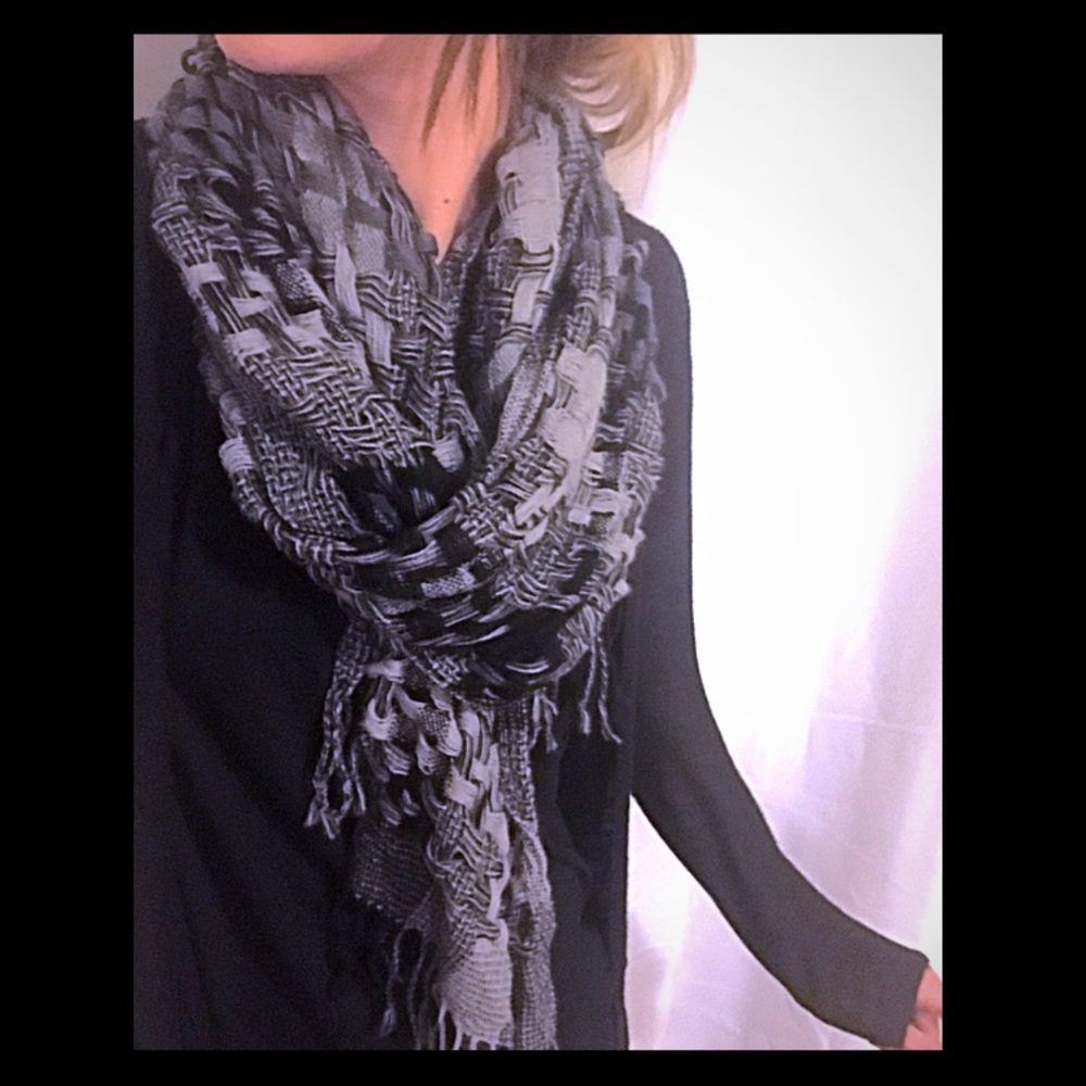 Urban Outfitters cross knit greyscale boho scarf