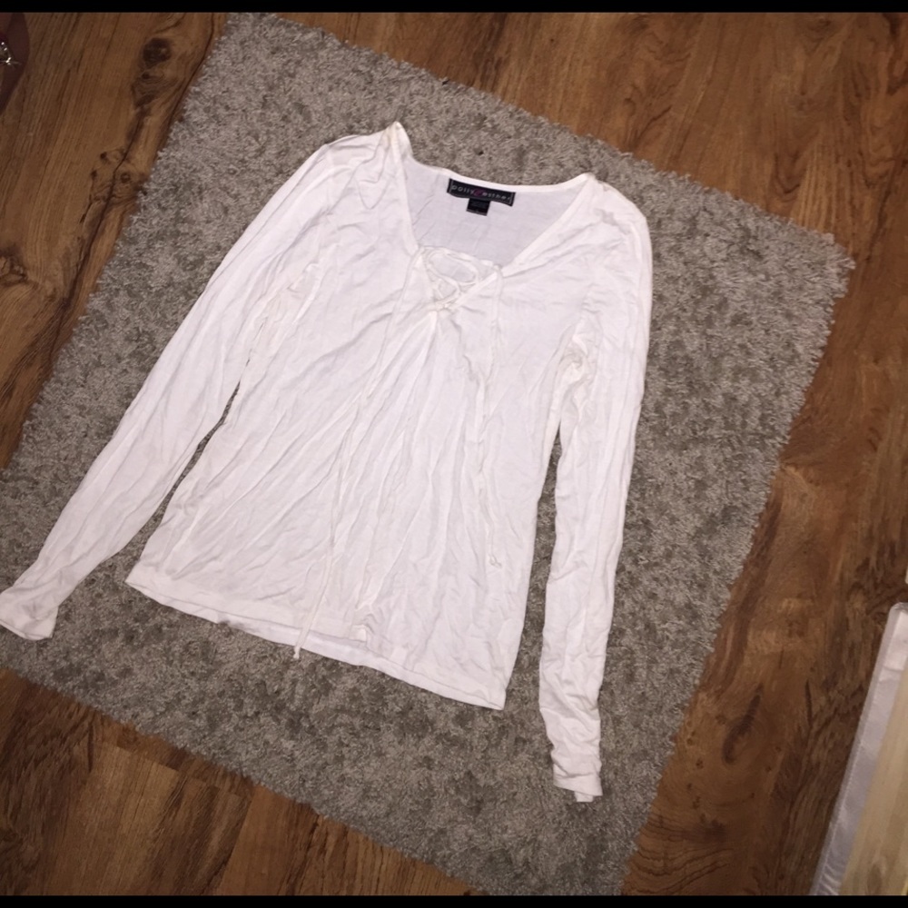 White vneck lace up top