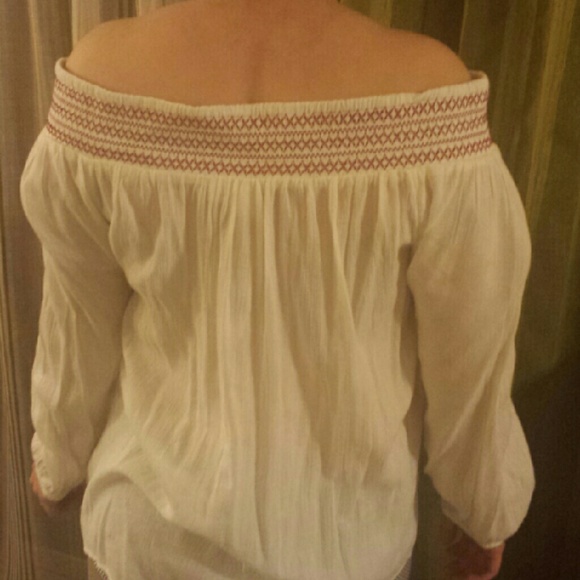 Boho top  size medium NWT - Picture 2 of 3