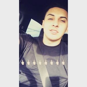 Meet your Posher, Adan