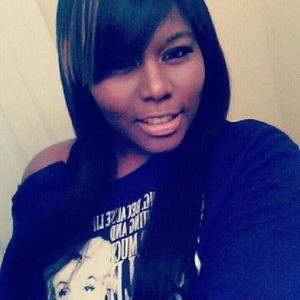 Meet your Posher, Damonique