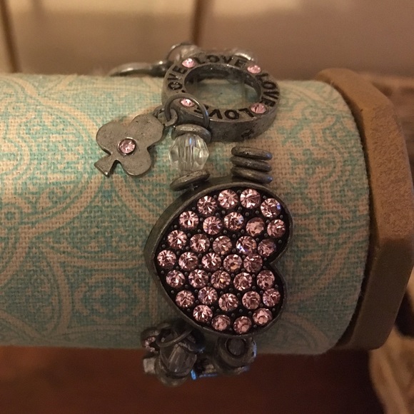 UNDEE BANDZ PEACE LOVE HAPPINESS CHARM BRACELET - Picture 4 of 8