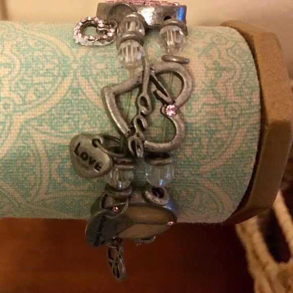 UNDEE BANDZ PEACE LOVE HAPPINESS CHARM BRACELET - Picture 5 of 8